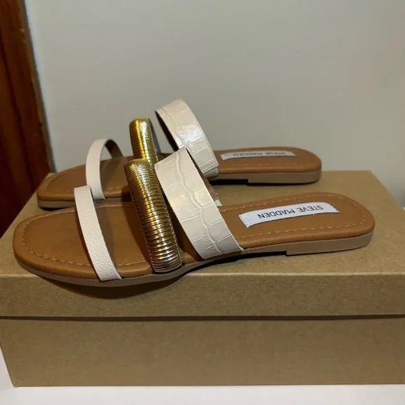 Steve Madden Amara Sandals NWT - Picture 1 of 4